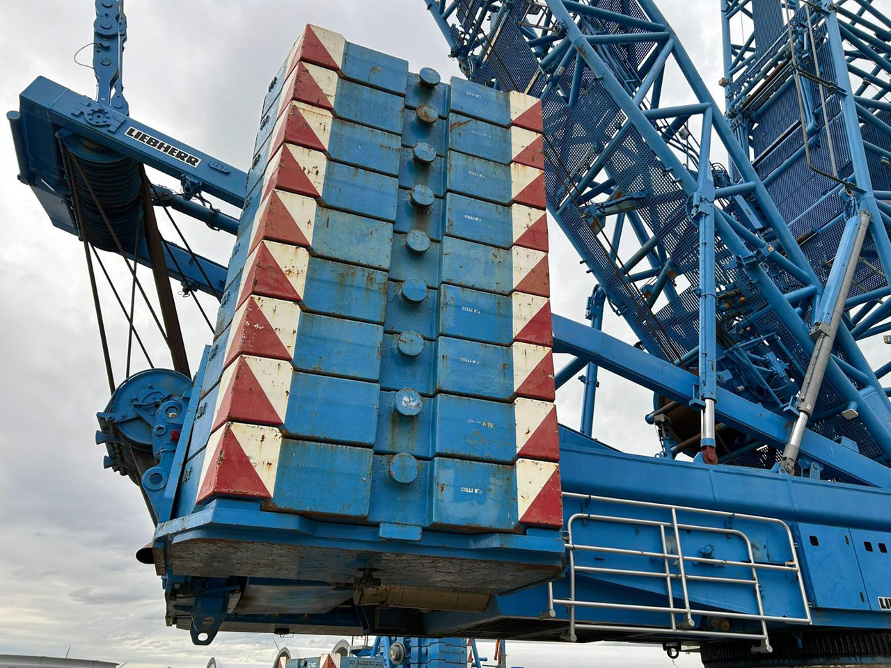 LIEBHERR LR 1600-2 - Гусеничный кран: фото 5 LIEBHERR LR 1600-2 - Гусеничный кран: фото 5