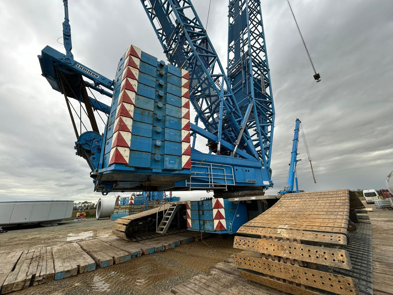 LIEBHERR LR 1600-2 - Гусеничный кран: фото 3 LIEBHERR LR 1600-2 - Гусеничный кран: фото 3