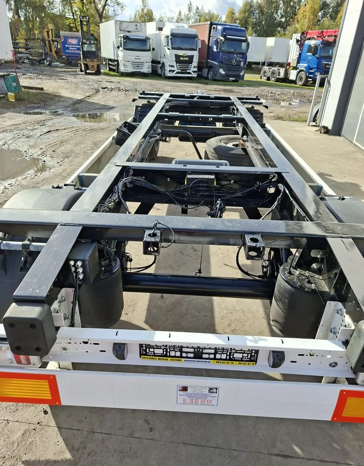 Krone BDF osie SAF przyczepa - Прицеп-контейнеровоз/ Сменный кузов: фото 4 Krone BDF osie SAF przyczepa - Прицеп-контейнеровоз/ Сменный кузов: фото 4