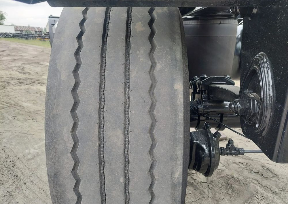 Прицеп-контейнеровоз/ Сменный кузов Krone: фото 7 Прицеп-контейнеровоз/ Сменный кузов Krone: фото 7