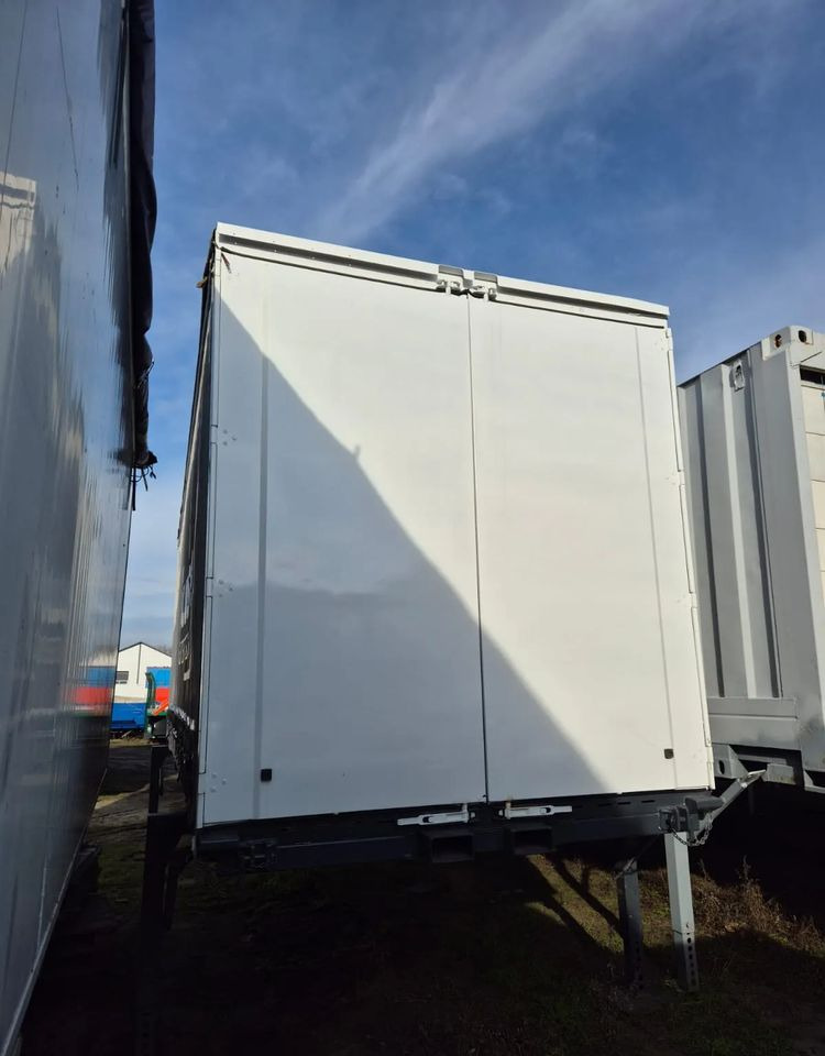 Krone - Тентованный кузов: фото 2 Krone - Тентованный кузов: фото 2