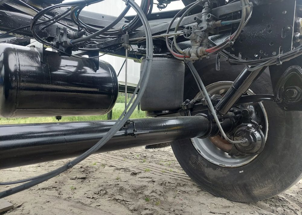 Прицеп-контейнеровоз/ Сменный кузов Krone: фото 11 Прицеп-контейнеровоз/ Сменный кузов Krone: фото 11