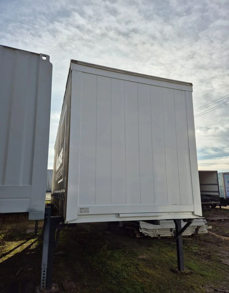 Krone - Тентованный кузов: фото 3 Krone - Тентованный кузов: фото 3