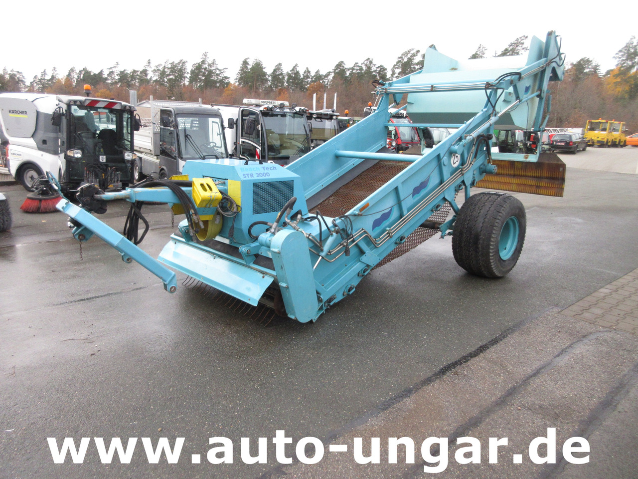 Kässbohrer BeachTech STR 2000 Cribleuse de Plage BeachCleaner Strandreiniger عمال تنظيف الشاطئ - Коммунальная/ Специальная техника: фото 1 Kässbohrer BeachTech STR 2000 Cribleuse de Plage BeachCleaner Strandreiniger عمال تنظيف الشاطئ - Коммунальная/ Специальная техника: фото 1