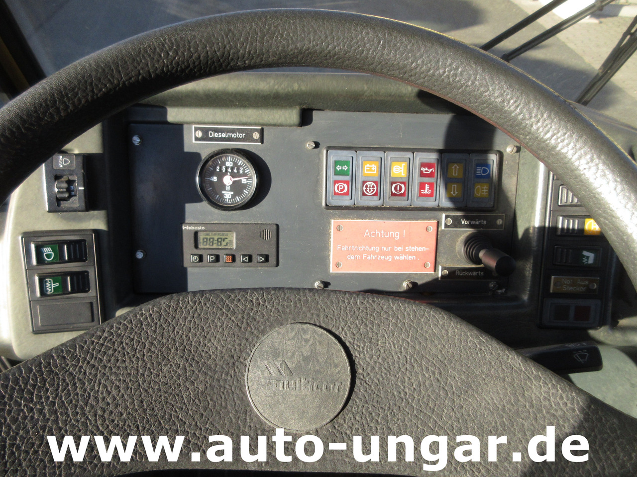 Аэродромный источник питания MULTICAR M26 Lechmotoren GPU Ground Power Unit - used GSE - 28V DC & 115V 400Hz: фото 9 Аэродромный источник питания MULTICAR M26 Lechmotoren GPU Ground Power Unit - used GSE - 28V DC & 115V 400Hz: фото 9