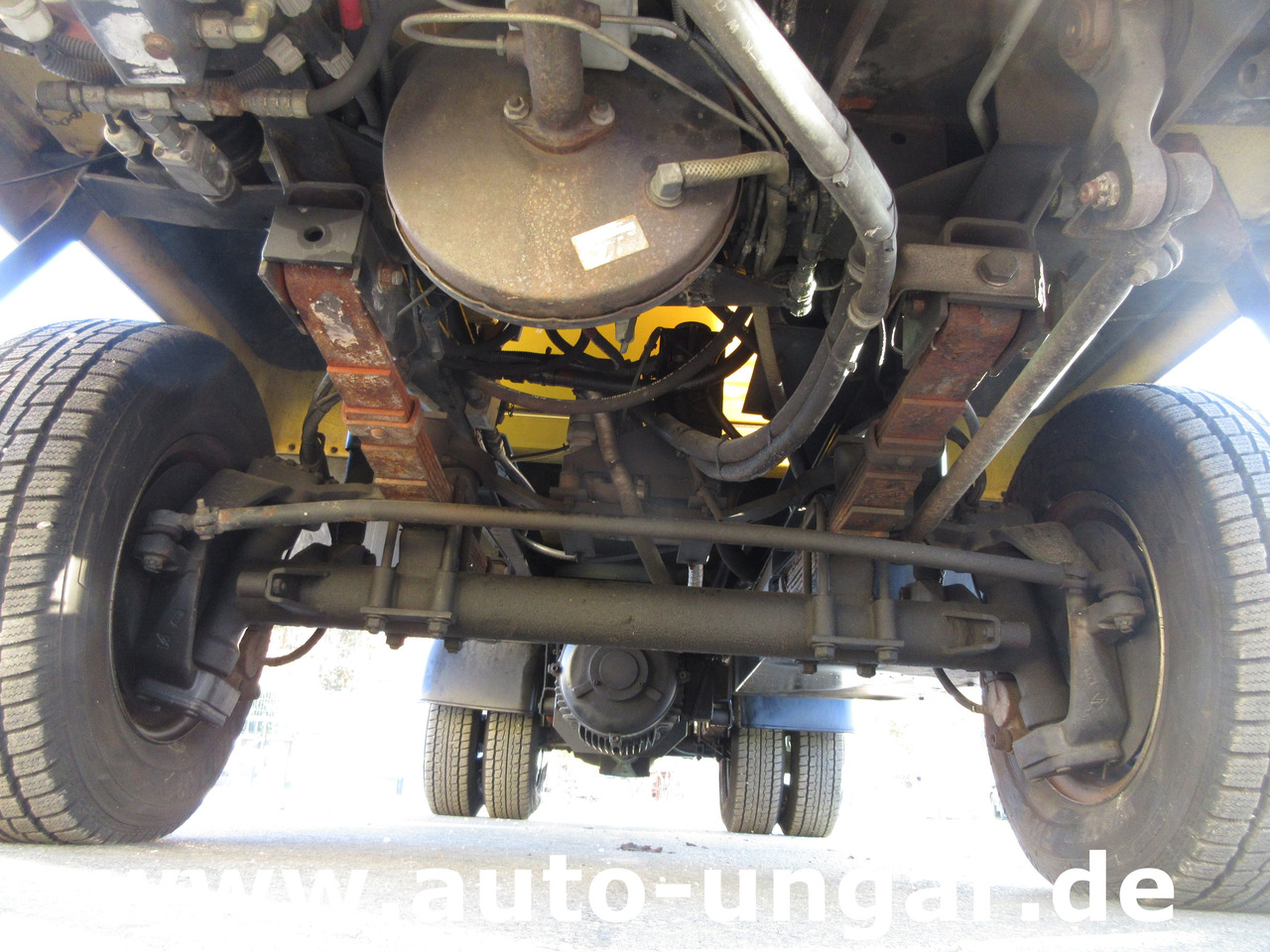 Аэродромный источник питания MULTICAR M26 Lechmotoren GPU Ground Power Unit - used GSE - 28V DC & 115V 400Hz: фото 7 Аэродромный источник питания MULTICAR M26 Lechmotoren GPU Ground Power Unit - used GSE - 28V DC & 115V 400Hz: фото 7