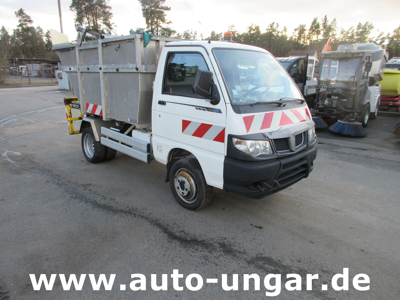 Мусоровоз Piaggio Porter Maxxi D120 Müllwagen 3.5m³ Lifter Presse - Ersatzteilträger: фото 18 Мусоровоз Piaggio Porter Maxxi D120 Müllwagen 3.5m³ Lifter Presse - Ersatzteilträger: фото 18