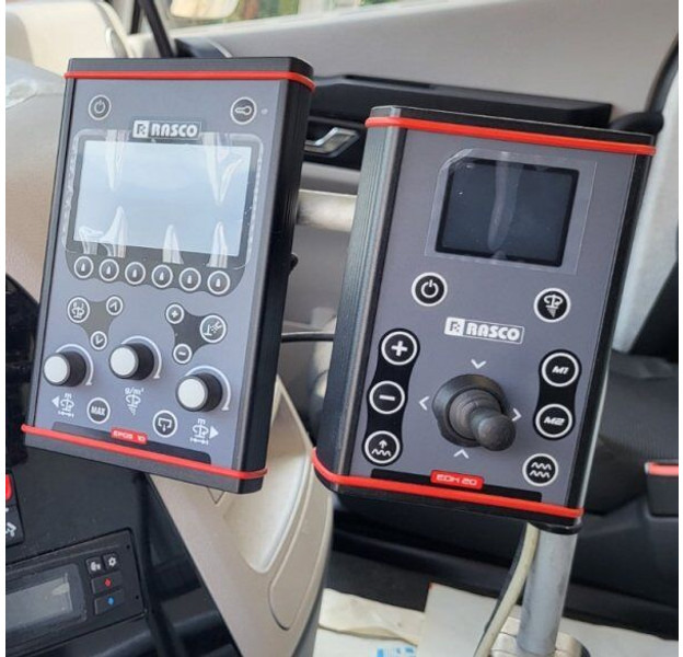 RASCO Solid LLB 4500 (+Kubota diesel) - Разбрасыватель песка/ Соли: фото 4 RASCO Solid LLB 4500 (+Kubota diesel) - Разбрасыватель песка/ Соли: фото 4