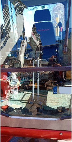 Takeuchi TB 1140 - Гусеничный экскаватор: фото 5 Takeuchi TB 1140 - Гусеничный экскаватор: фото 5