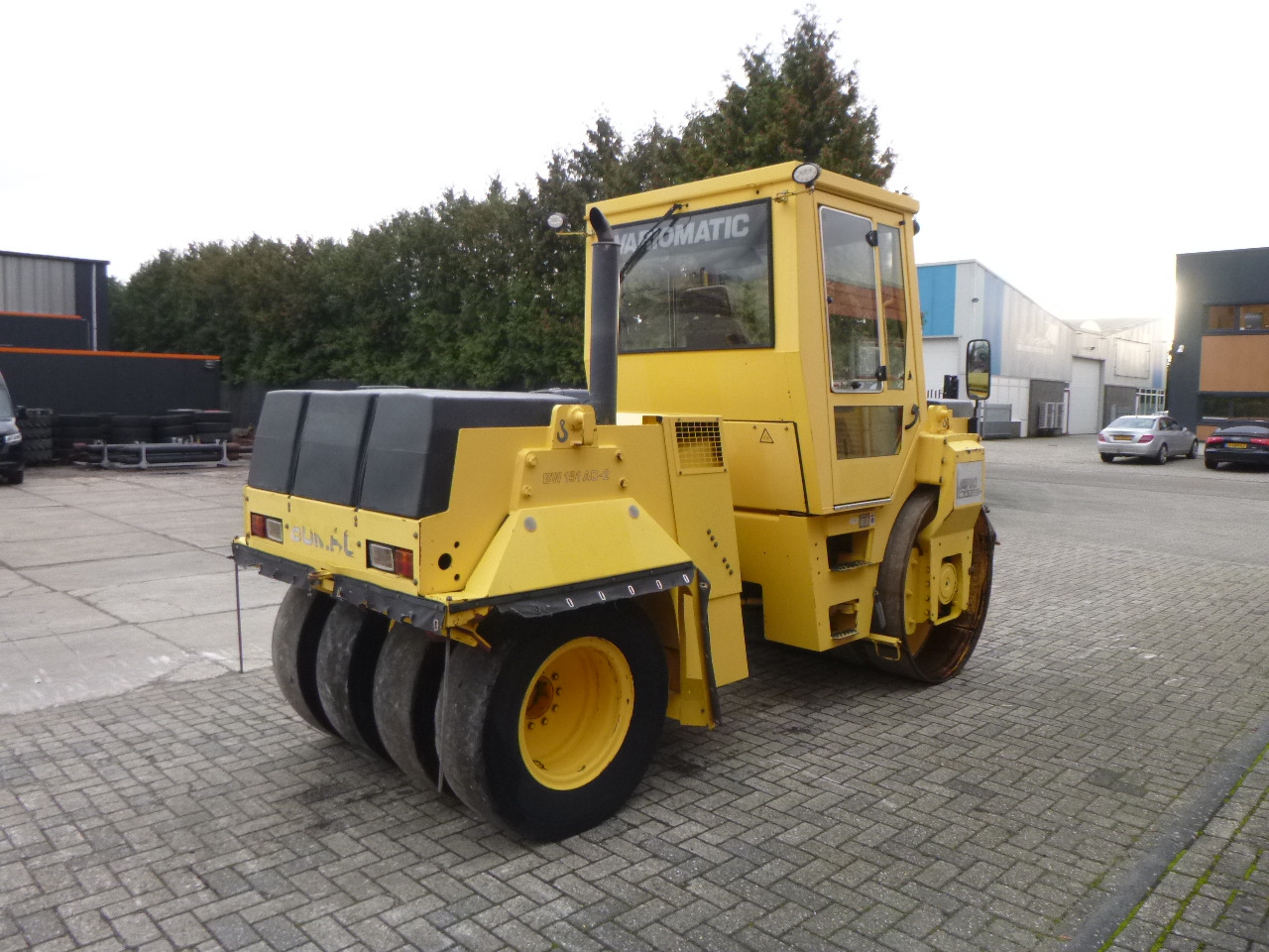 BOMAG BW151AC-2 - Комбинированный каток: фото 5 BOMAG BW151AC-2 - Комбинированный каток: фото 5