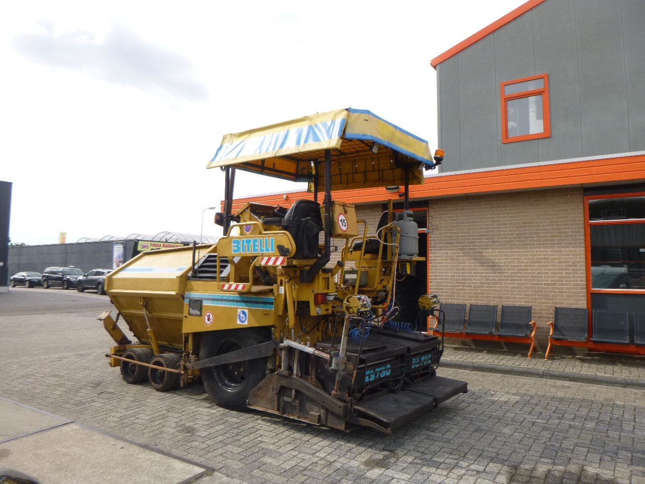 CATERPILLAR BB730 - Асфальтоукладчик: фото 2 CATERPILLAR BB730 - Асфальтоукладчик: фото 2