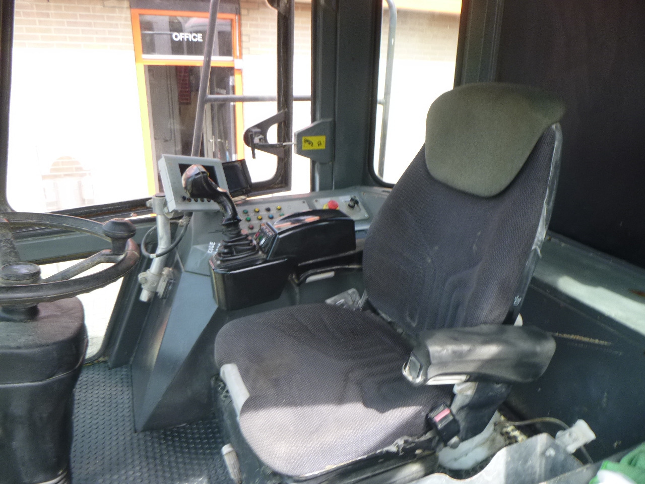 DYNAPAC DS400(RABAUD ROTOSTAB 525) в лизинг DYNAPAC DS400(RABAUD ROTOSTAB 525): фото 31 DYNAPAC DS400(RABAUD ROTOSTAB 525) в лизинг DYNAPAC DS400(RABAUD ROTOSTAB 525): фото 31