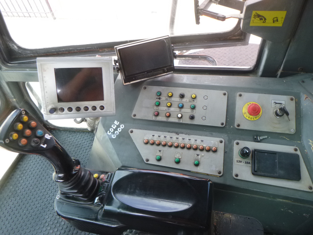 DYNAPAC DS400(RABAUD ROTOSTAB 525) в лизинг DYNAPAC DS400(RABAUD ROTOSTAB 525): фото 33 DYNAPAC DS400(RABAUD ROTOSTAB 525) в лизинг DYNAPAC DS400(RABAUD ROTOSTAB 525): фото 33