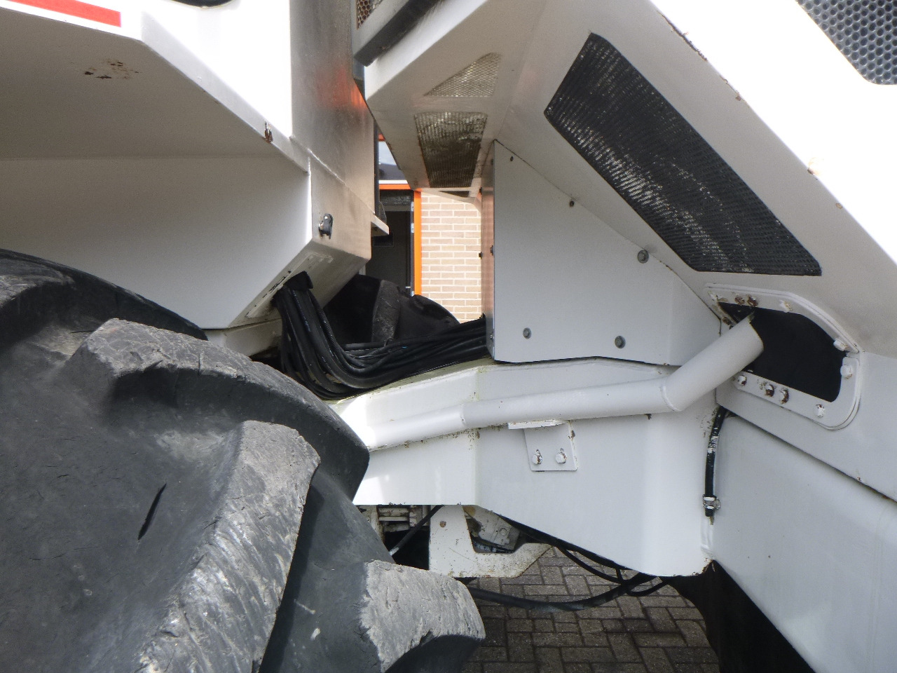 DYNAPAC DS400(RABAUD ROTOSTAB 525) в лизинг DYNAPAC DS400(RABAUD ROTOSTAB 525): фото 29 DYNAPAC DS400(RABAUD ROTOSTAB 525) в лизинг DYNAPAC DS400(RABAUD ROTOSTAB 525): фото 29