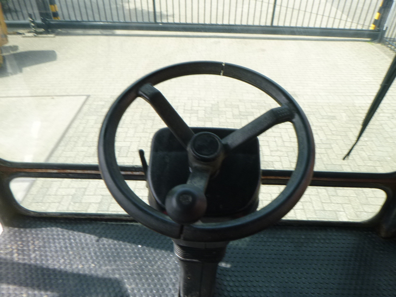 DYNAPAC DS400(RABAUD ROTOSTAB 525) в лизинг DYNAPAC DS400(RABAUD ROTOSTAB 525): фото 34 DYNAPAC DS400(RABAUD ROTOSTAB 525) в лизинг DYNAPAC DS400(RABAUD ROTOSTAB 525): фото 34