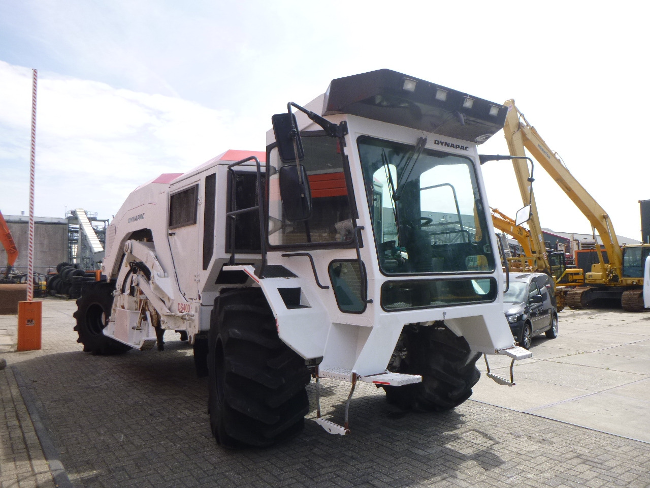 DYNAPAC DS400(RABAUD ROTOSTAB 525) в лизинг DYNAPAC DS400(RABAUD ROTOSTAB 525): фото 7 DYNAPAC DS400(RABAUD ROTOSTAB 525) в лизинг DYNAPAC DS400(RABAUD ROTOSTAB 525): фото 7