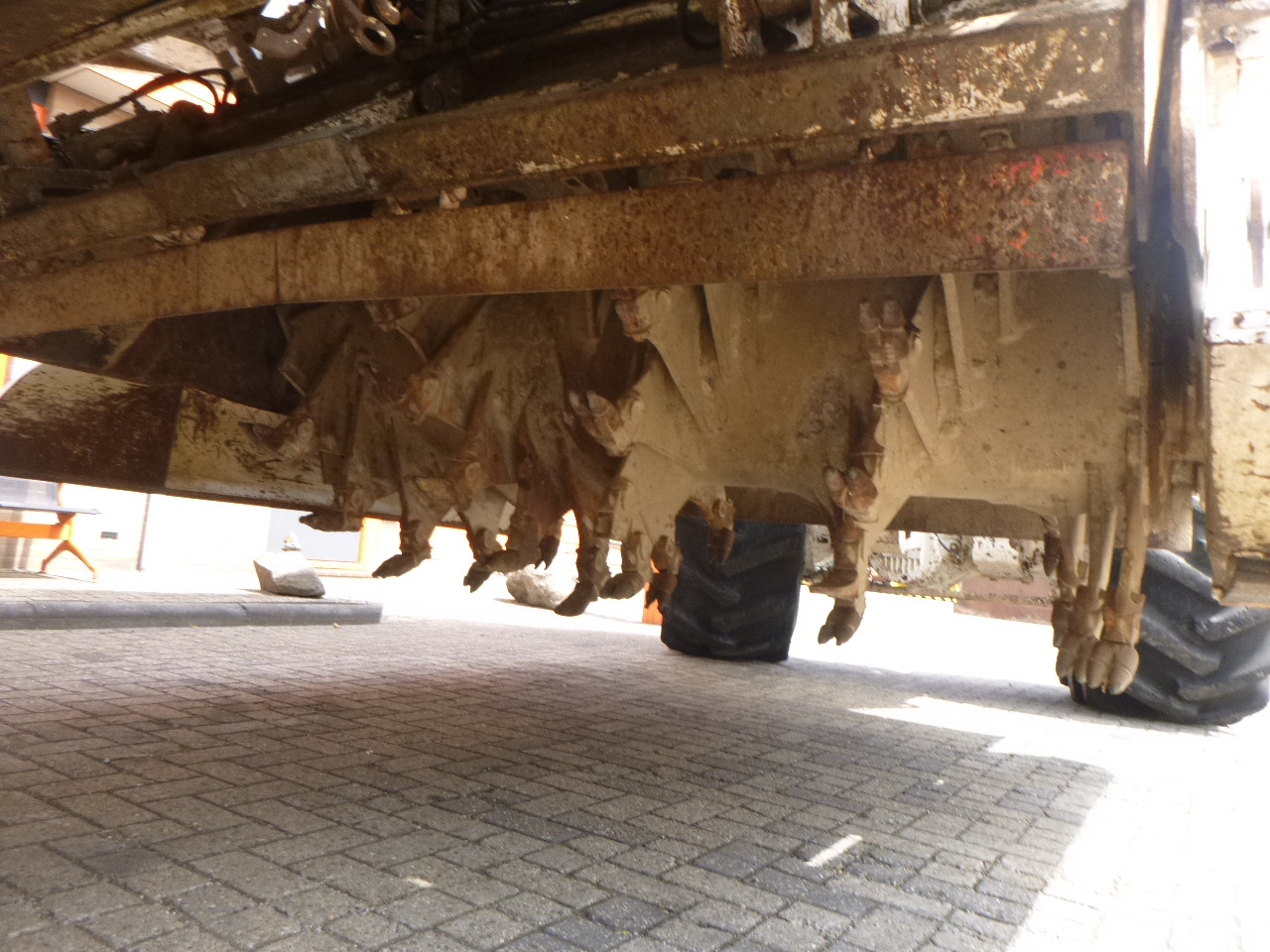 DYNAPAC DS400(RABAUD ROTOSTAB 525) в лизинг DYNAPAC DS400(RABAUD ROTOSTAB 525): фото 17 DYNAPAC DS400(RABAUD ROTOSTAB 525) в лизинг DYNAPAC DS400(RABAUD ROTOSTAB 525): фото 17