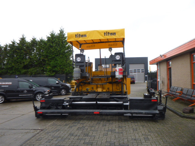 INGERSOLL RAND ABG TITAN 473 - Асфальтоукладчик: фото 5 INGERSOLL RAND ABG TITAN 473 - Асфальтоукладчик: фото 5