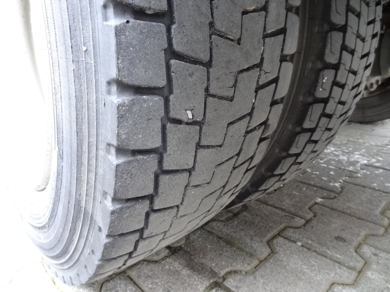 Iveco EuroCargo 120E25 Fassi F38 - Грузовик бортовой/ Платформа, Автоманипулятор: фото 2 Iveco EuroCargo 120E25 Fassi F38 - Грузовик бортовой/ Платформа, Автоманипулятор: фото 2