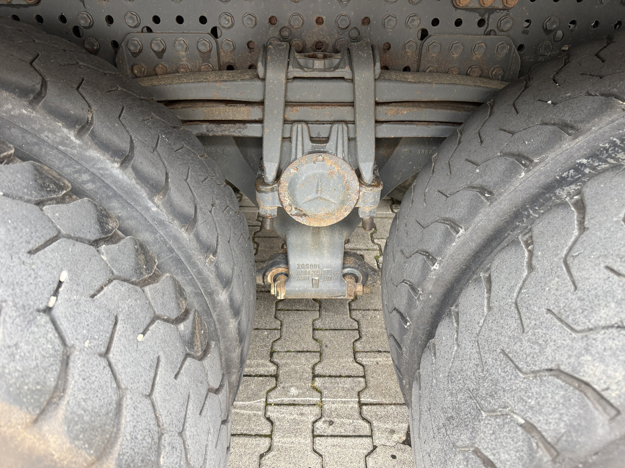 Mercedes-Benz Arocs 3245 K 8X4 - Самосвал: фото 5 Mercedes-Benz Arocs 3245 K 8X4 - Самосвал: фото 5