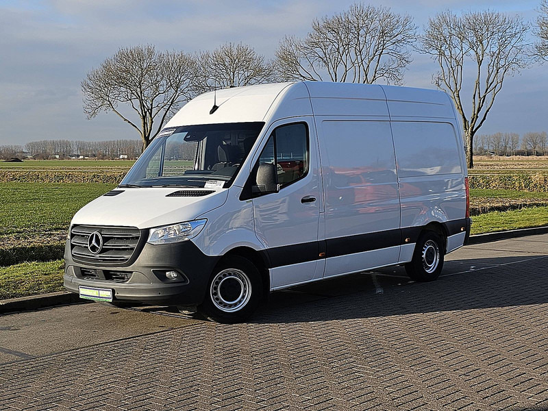 Mercedes-Benz Sprinter 314 L2H2 RWD Mbux - Цельнометаллический фургон: фото 2 Mercedes-Benz Sprinter 314 L2H2 RWD Mbux - Цельнометаллический фургон: фото 2