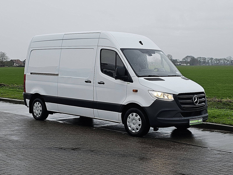 Mercedes-Benz Sprinter 315 L2H2 Mbux AC Euro6! - Цельнометаллический фургон: фото 5 Mercedes-Benz Sprinter 315 L2H2 Mbux AC Euro6! - Цельнометаллический фургон: фото 5