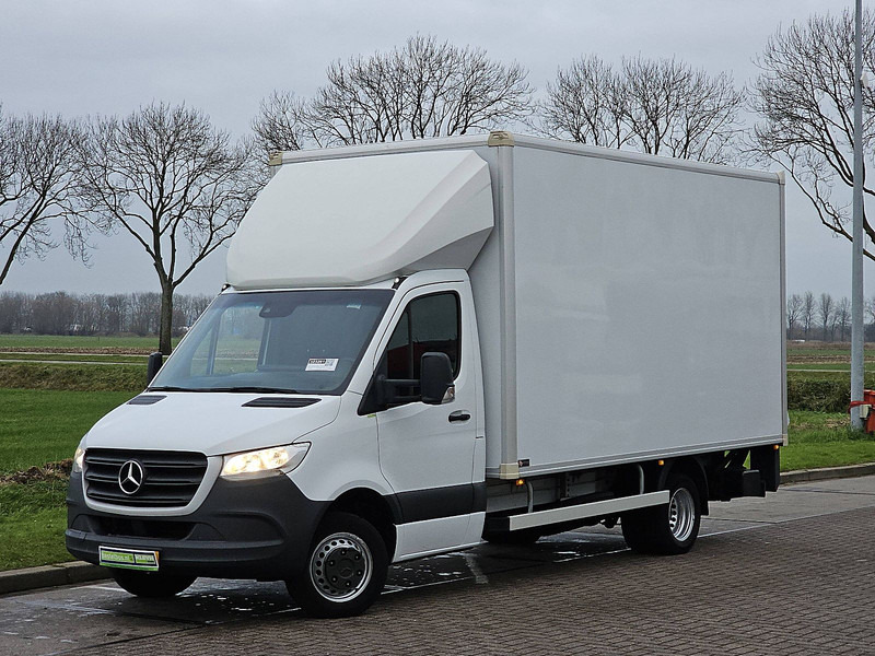 Mercedes-Benz Sprinter 515 Bakwagen Laadklep! - Фургон с закрытым кузовом: фото 2 Mercedes-Benz Sprinter 515 Bakwagen Laadklep! - Фургон с закрытым кузовом: фото 2