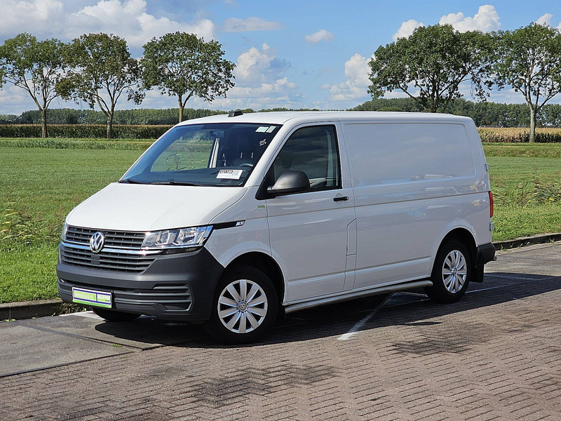 Volkswagen Transporter 2.0 TDI ac carplay EURO6 - Легковой фургон: фото 2 Volkswagen Transporter 2.0 TDI ac carplay EURO6 - Легковой фургон: фото 2