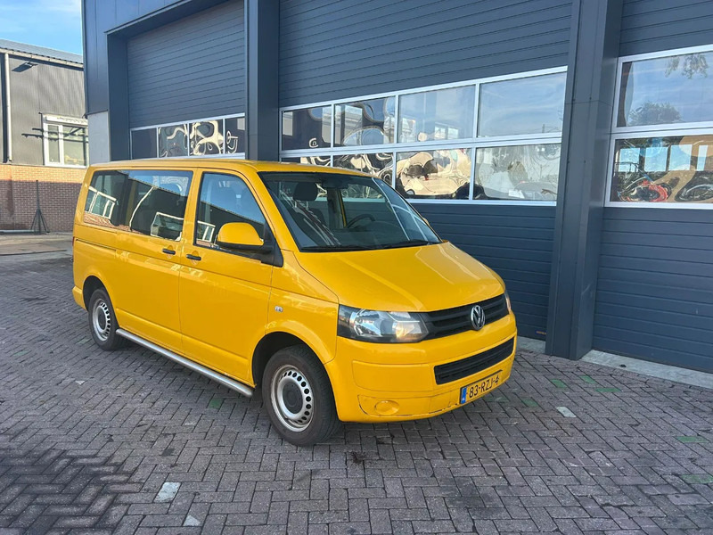 Volkswagen Transporter Kombi - Автобус: фото 3 Volkswagen Transporter Kombi - Автобус: фото 3