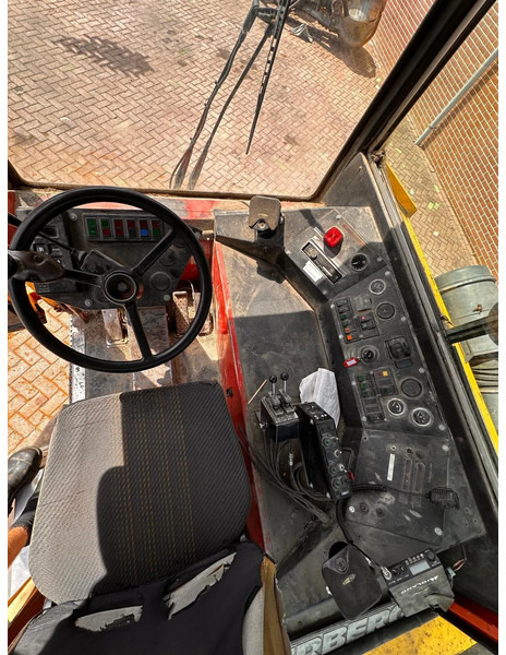 Terberg CC CC26 - Грузовик-контейнеровоз/ Сменный кузов: фото 5 Terberg CC CC26 - Грузовик-контейнеровоз/ Сменный кузов: фото 5