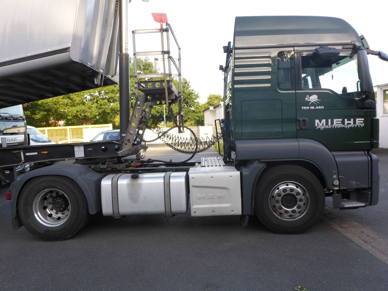 MAN 18.460 Top-Zustand + 1. Hd.+ Kipphydraulik - Тягач: фото 2 MAN 18.460 Top-Zustand + 1. Hd.+ Kipphydraulik - Тягач: фото 2