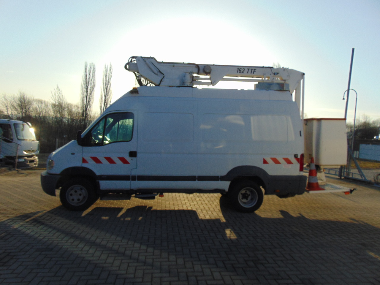 RENAULT Mascott 2,8dCi 110 L2H3 France Elevateur 152TTF 162TTF - Грузовик с подъемником: фото 5 RENAULT Mascott 2,8dCi 110 L2H3 France Elevateur 152TTF 162TTF - Грузовик с подъемником: фото 5