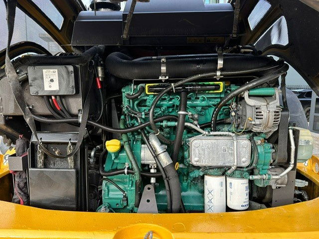 Колёсный погрузчик Volvo L45H: фото 13