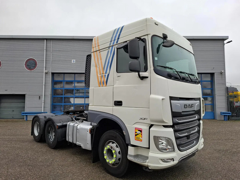 DAF XF106-480 / 6X4 / INTARDER / HYDRAULICS / ONLY:455958 KM / TECHNICAL 70 TON / SMART TACHO / INLINER / LWDS / AUTOMATIC / EURO-6 - Тягач: фото 2 DAF XF106-480 / 6X4 / INTARDER / HYDRAULICS / ONLY:455958 KM / TECHNICAL 70 TON / SMART TACHO / INLINER / LWDS / AUTOMATIC / EURO-6 - Тягач: фото 2