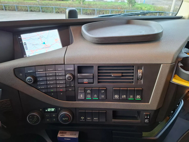 Грузовик-шасси Volvo FH16-750 / BIG AXLE / VEB+ / ONLY:679711 KM / TECHNICAL 70TON / 9TON FRONT AXLE / INLINER / FULL-AIR / AUTOMATIC / EURO-6 / 2018: фото 18