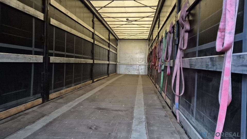 KÖGEL SN 24 CARGO - nové brzdy - Тентованный полуприцеп: фото 4 KÖGEL SN 24 CARGO - nové brzdy - Тентованный полуприцеп: фото 4