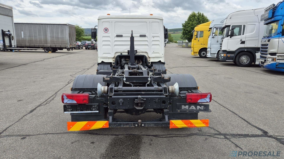 MAN TGL 12.180 4x2 BB EURO 3 - Hákový nosič kontejnerů - Крюковой мультилифт: фото 4 MAN TGL 12.180 4x2 BB EURO 3 - Hákový nosič kontejnerů - Крюковой мультилифт: фото 4