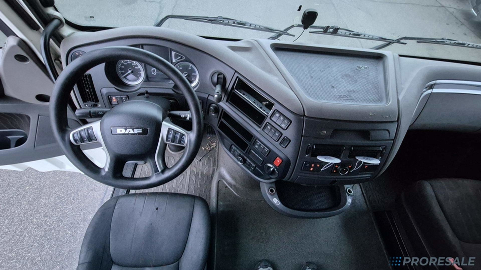 DAF XF 450 FT LOW DECK SSC EURO 6 - Тягач: фото 4 DAF XF 450 FT LOW DECK SSC EURO 6 - Тягач: фото 4