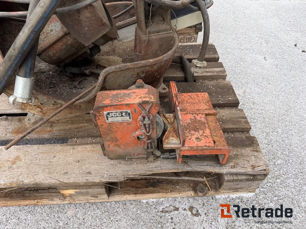 2 Slipmaskiner för mejselstål till bergborrmaskin - Строительное оборудование: фото 5 2 Slipmaskiner för mejselstål till bergborrmaskin - Строительное оборудование: фото 5