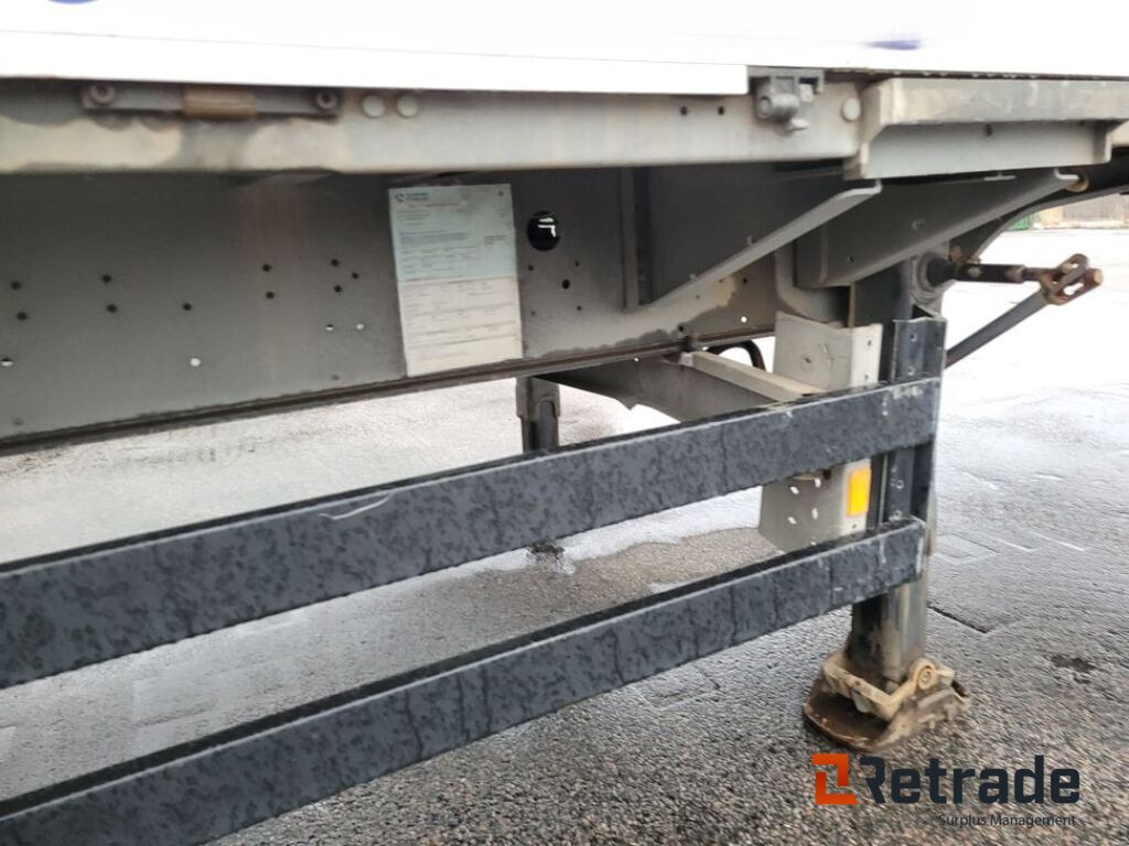 Полуприцеп бортовой/ Платформа 3-axlig trailer med lämmar SCHMITS, S01 Flaktrailer: фото 42 Полуприцеп бортовой/ Платформа 3-axlig trailer med lämmar SCHMITS, S01 Flaktrailer: фото 42