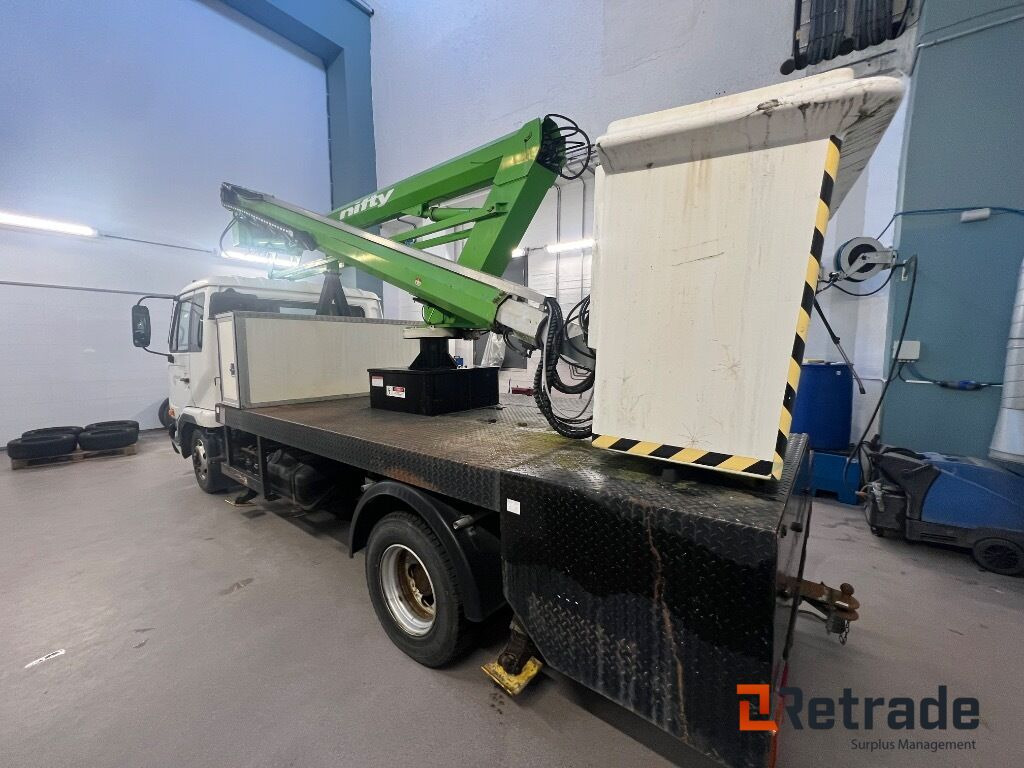 Crane truck NISSAN MK822 + Nifty lift V160 - Грузовик с подъемником: фото 5 Crane truck NISSAN MK822 + Nifty lift V160 - Грузовик с подъемником: фото 5
