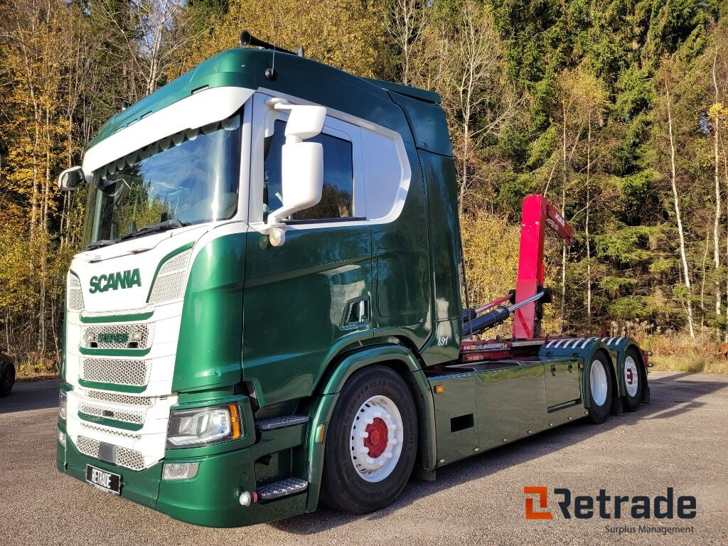 Lastväxlare SCANIA R580 V8 Next Gen LB6X2*4 Euro 6 - Крюковой мультилифт, Автоманипулятор: фото 1 Lastväxlare SCANIA R580 V8 Next Gen LB6X2*4 Euro 6 - Крюковой мультилифт, Автоманипулятор: фото 1