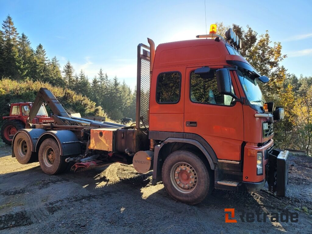 Lastväxlare plogutrustad med underbett Volvo FM 12 , Full parabel - Крюковой мультилифт, Автоманипулятор: фото 2 Lastväxlare plogutrustad med underbett Volvo FM 12 , Full parabel - Крюковой мультилифт, Автоманипулятор: фото 2