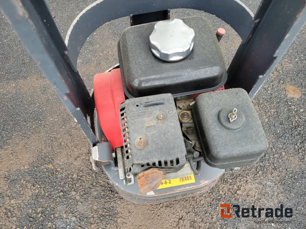 Markvibrator Rundpadda Swepac FR85 - Строительное оборудование: фото 5 Markvibrator Rundpadda Swepac FR85 - Строительное оборудование: фото 5