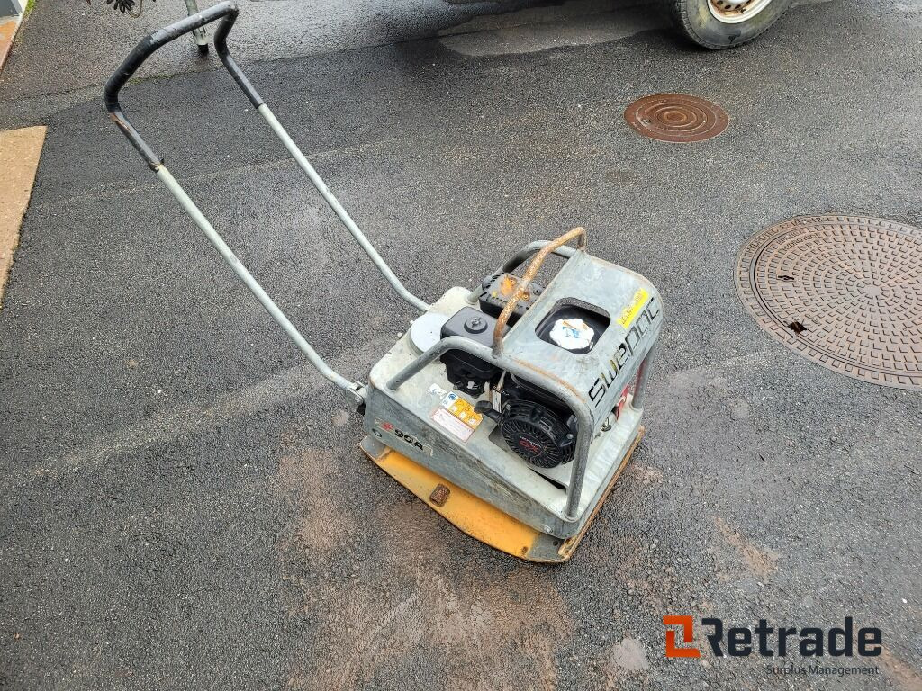 Markvibrator vibroplatta Swepac F90A - Строительное оборудование: фото 2 Markvibrator vibroplatta Swepac F90A - Строительное оборудование: фото 2