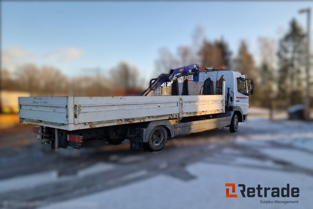 Mercedes-Benz Atego 818L med 6 meter plan og kran - Грузовик бортовой/ Платформа, Автоманипулятор: фото 3 Mercedes-Benz Atego 818L med 6 meter plan og kran - Грузовик бортовой/ Платформа, Автоманипулятор: фото 3