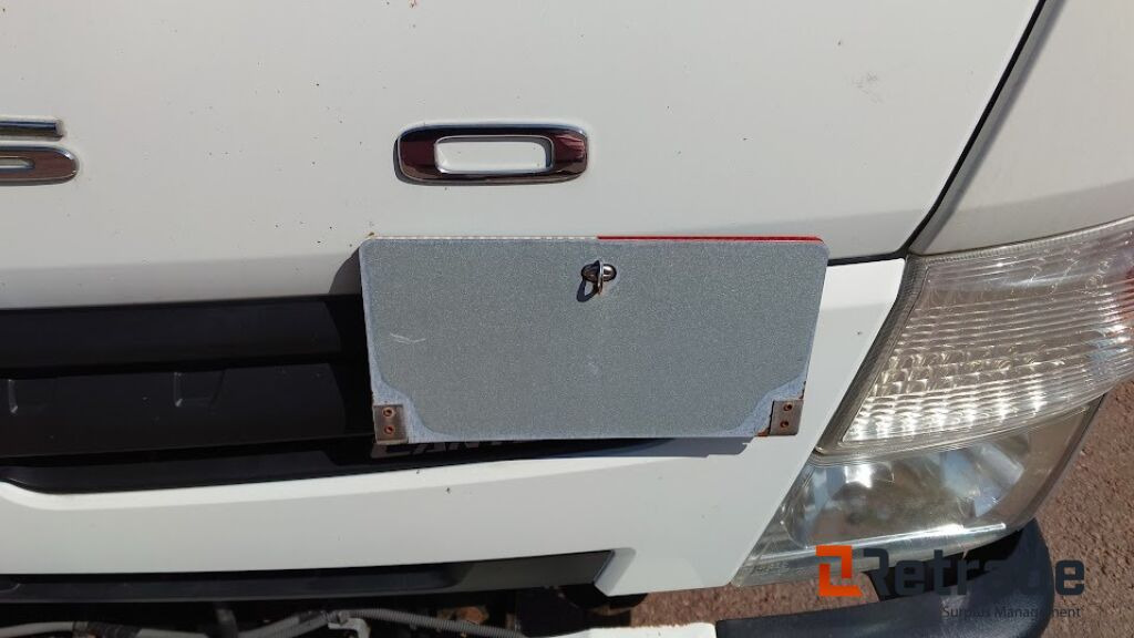 Грузовик с закрытым кузовом Mitsubishi Fuso (Canter) 2013: фото 13