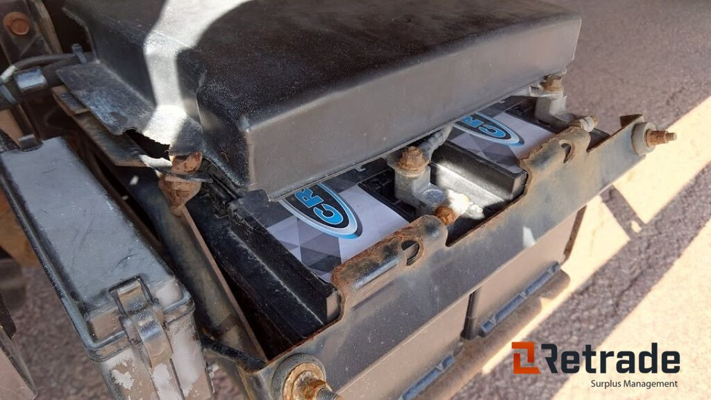 Грузовик с закрытым кузовом Mitsubishi Fuso (Canter) 2013: фото 19