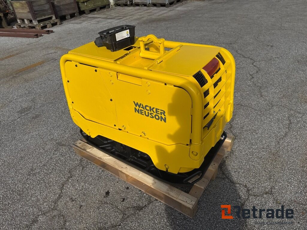 Pladevibrator Wacker Neuson Dpu80 R Remote - Строительное оборудование: фото 2 Pladevibrator Wacker Neuson Dpu80 R Remote - Строительное оборудование: фото 2