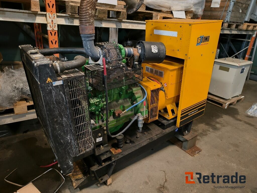 230V Generator SDMO Compact J130K, John Deere 4,5L - Строительная техника: фото 2 230V Generator SDMO Compact J130K, John Deere 4,5L - Строительная техника: фото 2